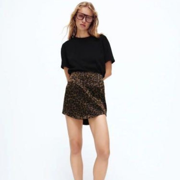 Zara Satin Effect Mini Skirt Leopard Print Women's Size XL - Picture 9 of 13